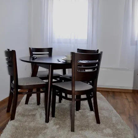 Apartament Marija, Suri *